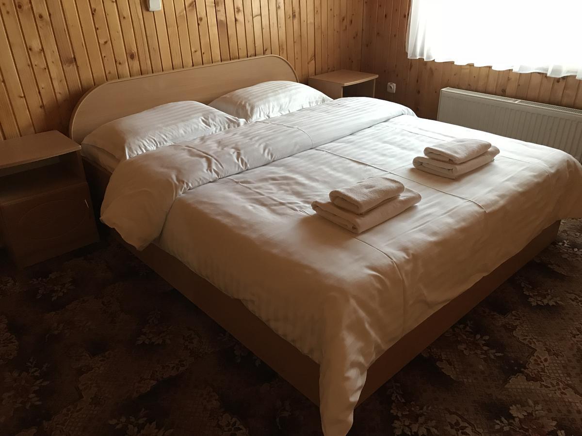 Отель Комплекс отдыха Карпатский Уют Славское Экстерьер фото