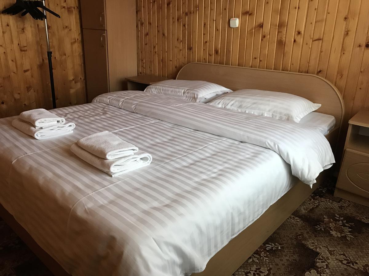 Отель Комплекс отдыха Карпатский Уют Славское Экстерьер фото